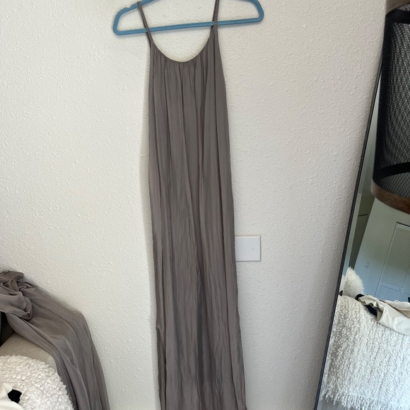 . Italian Silk Dress and Kimono Cape: Refined Elegance - Picture 4 of 13